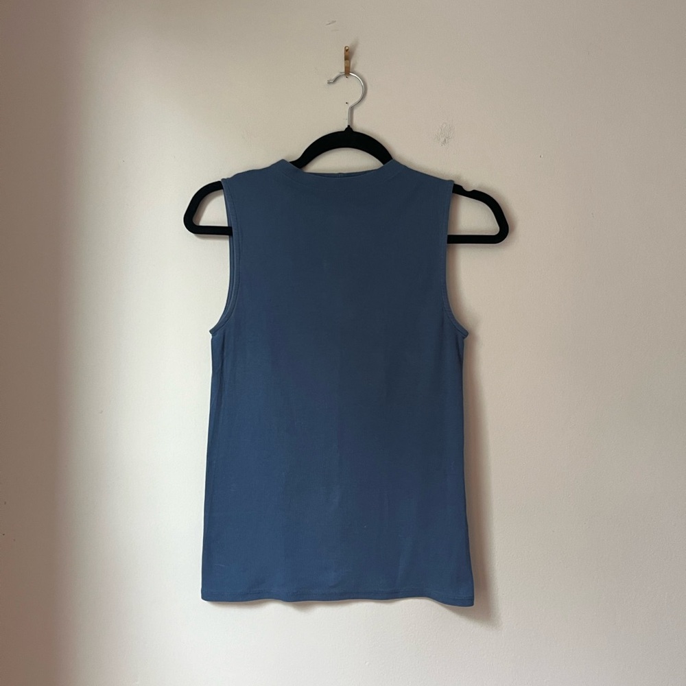 Everlane Funnel Neck Tank